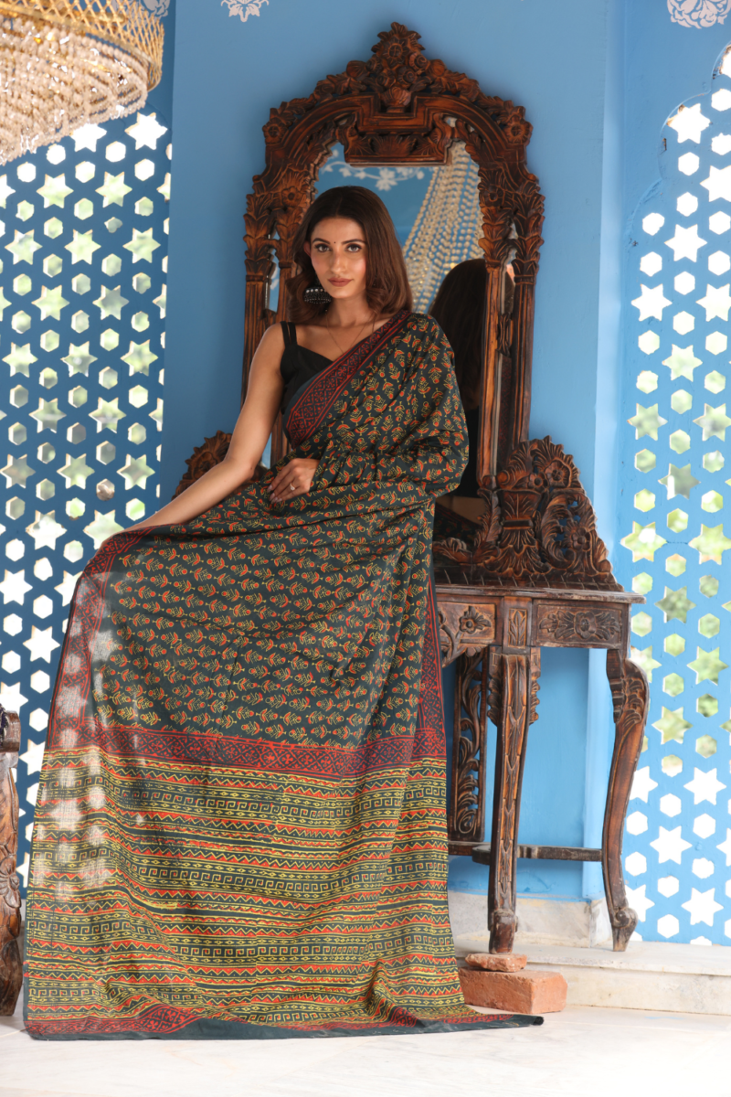 Refreshing Green Cotton Saree – Lightweight, Breathable & Timelessly Elegant - Image 9
