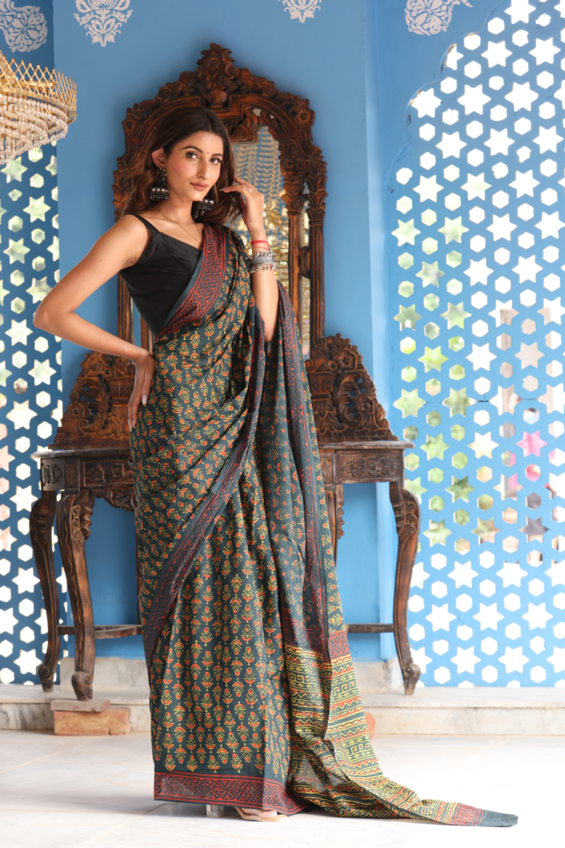 Refreshing Green Cotton Saree – Lightweight, Breathable & Timelessly Elegant - Image 7