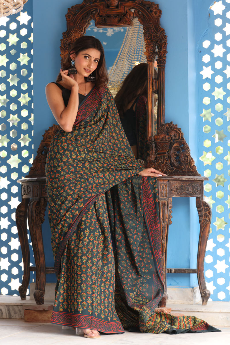 Refreshing Green Cotton Saree – Lightweight, Breathable & Timelessly Elegant - Image 8
