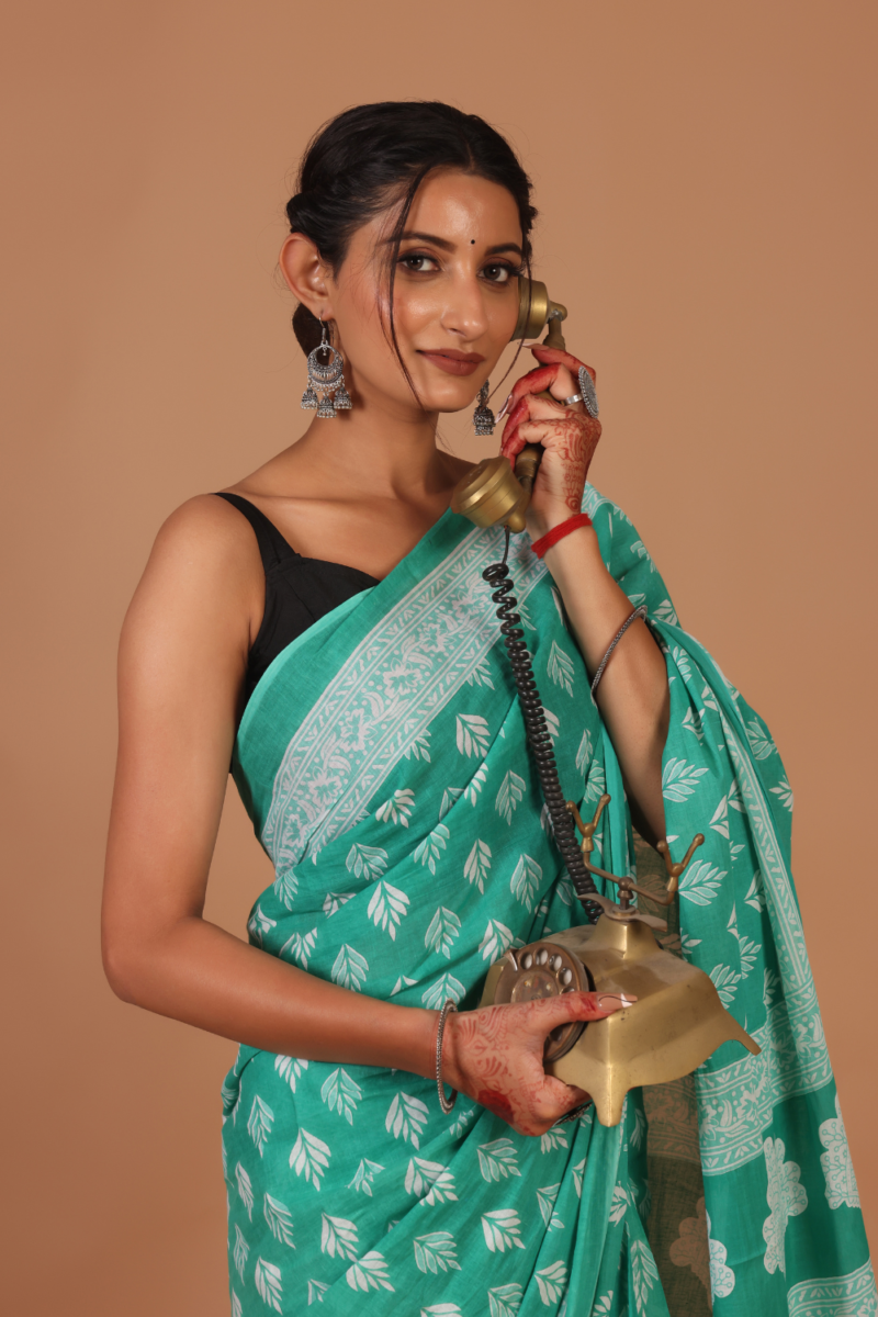Stunning Turquoise Green Saree – Vibrant, Elegant & Timelessly Beautiful - Image 2